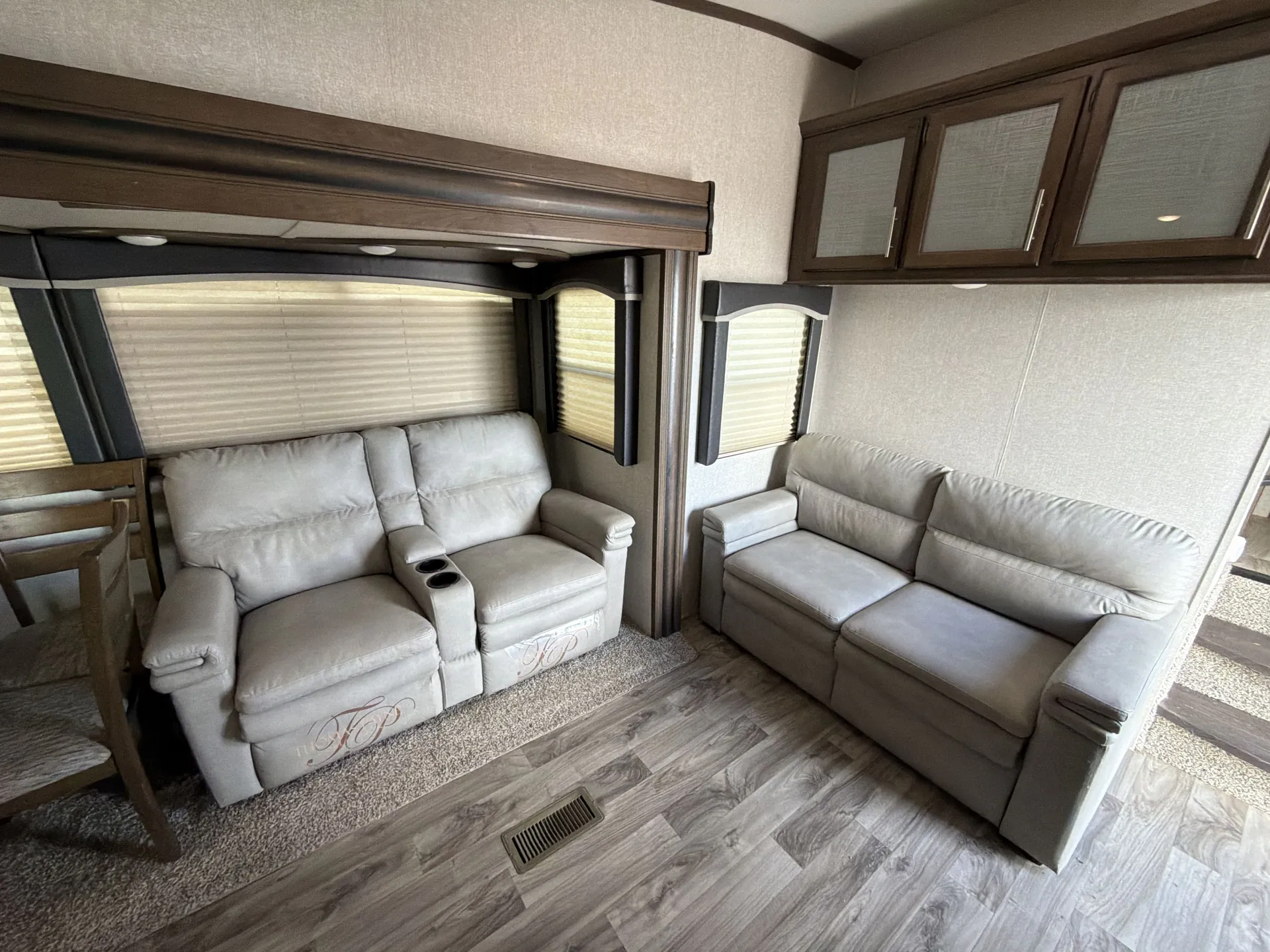 2019 Keystone Cougar Half-Ton 29RKS — living area main