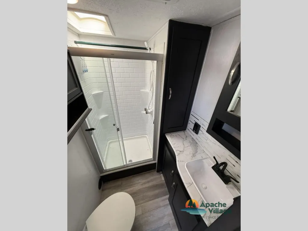 2023 Coachmen Freedom Express Ultra Lite 274RKS, Photos photo 17