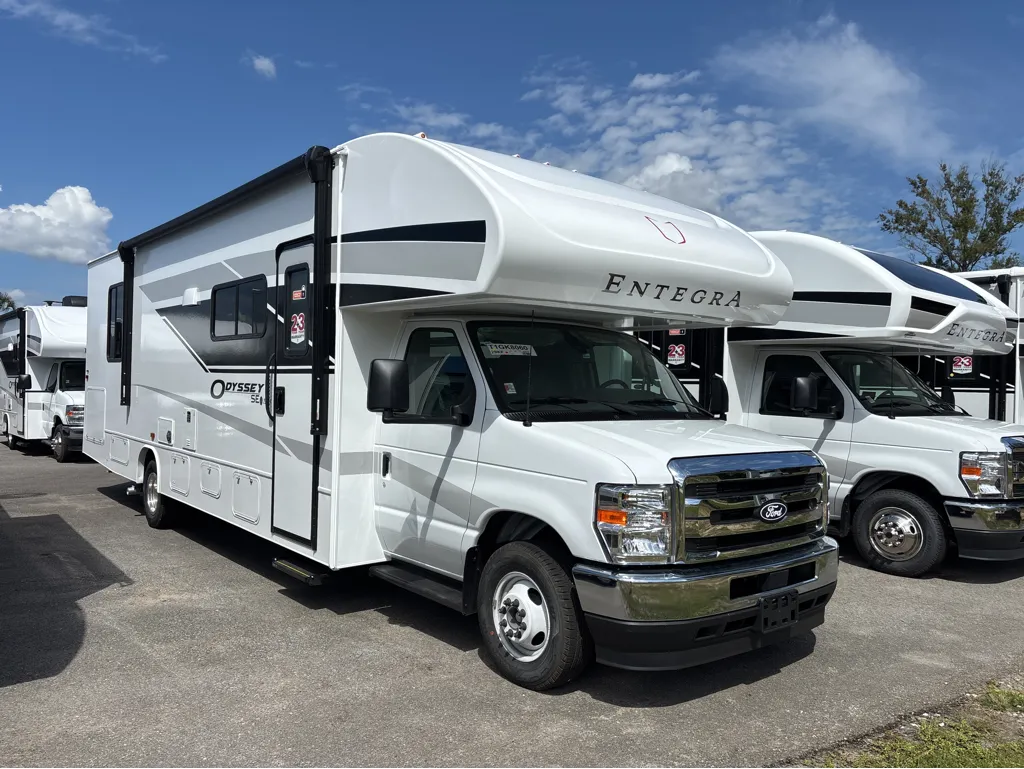 2026 Entegra Coach Odyssey SE 29KF - Photo 2