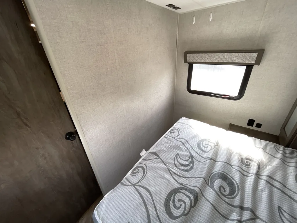 2020 Forest River EVO T2700, Photos photo 14