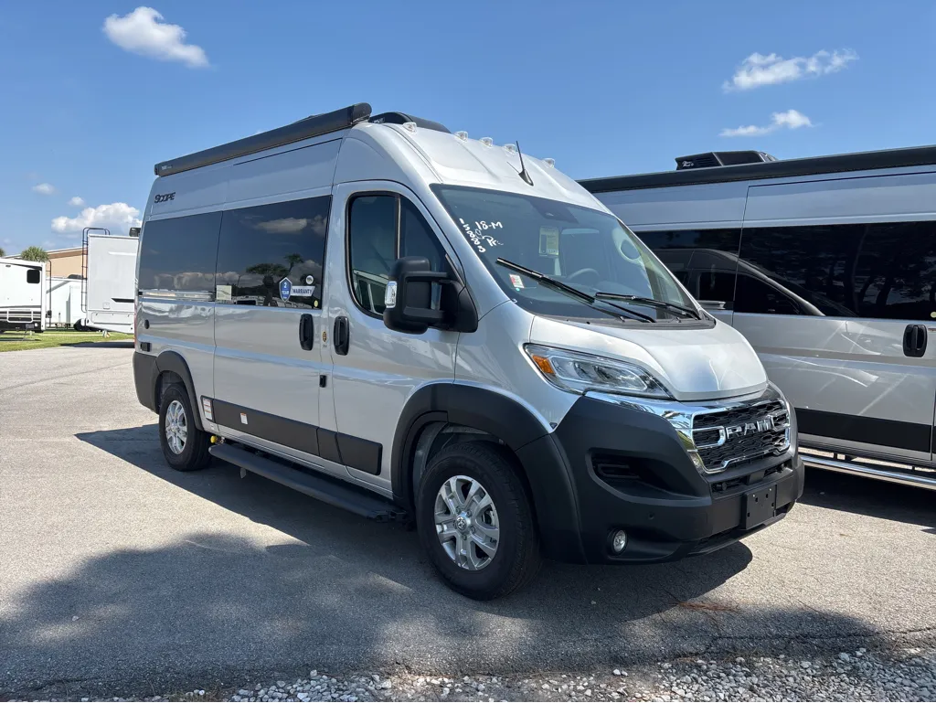 2026 Thor Motor Coach Scope 18M - Photo 2