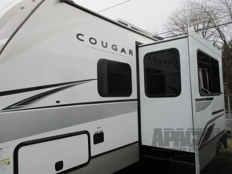 2024 Keystone RV Cougar Half-Ton 22RBS - Photo 4