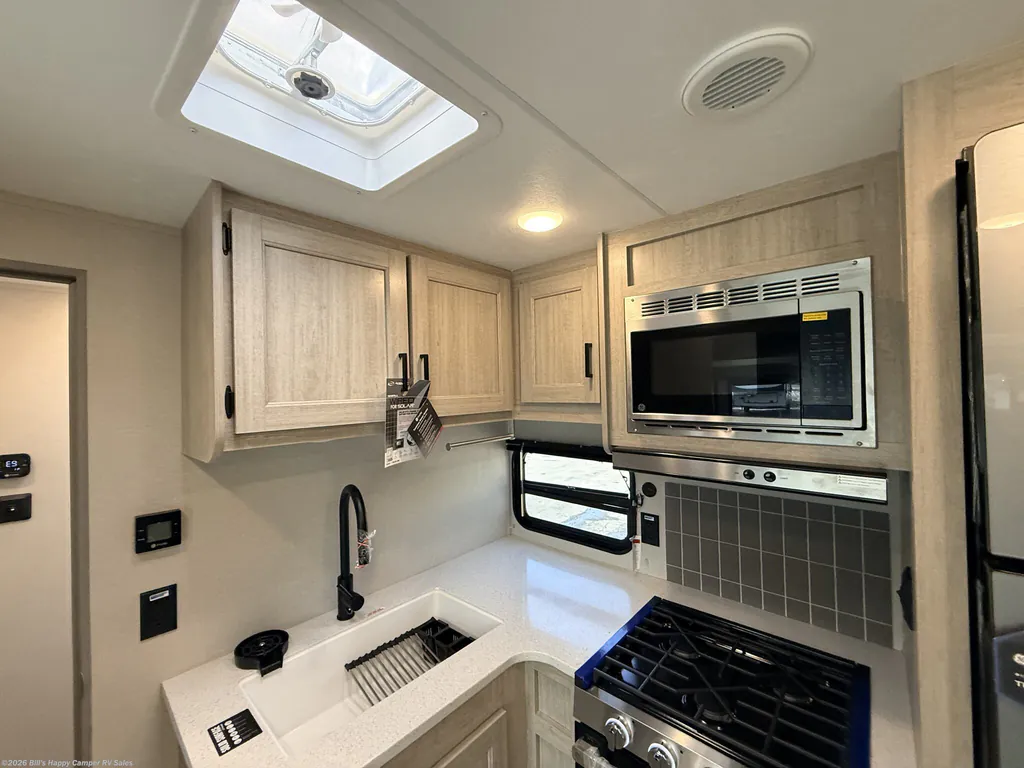 2026 Coachmen Catalina Legacy Edition 333DORM, Photos photo 18