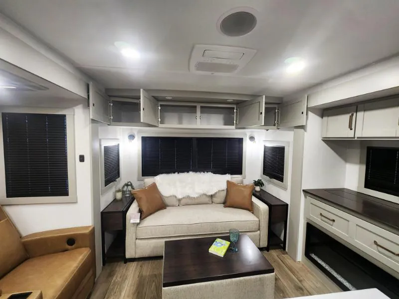 2026 Brinkley Model Z AIR 297, Photos photo 12