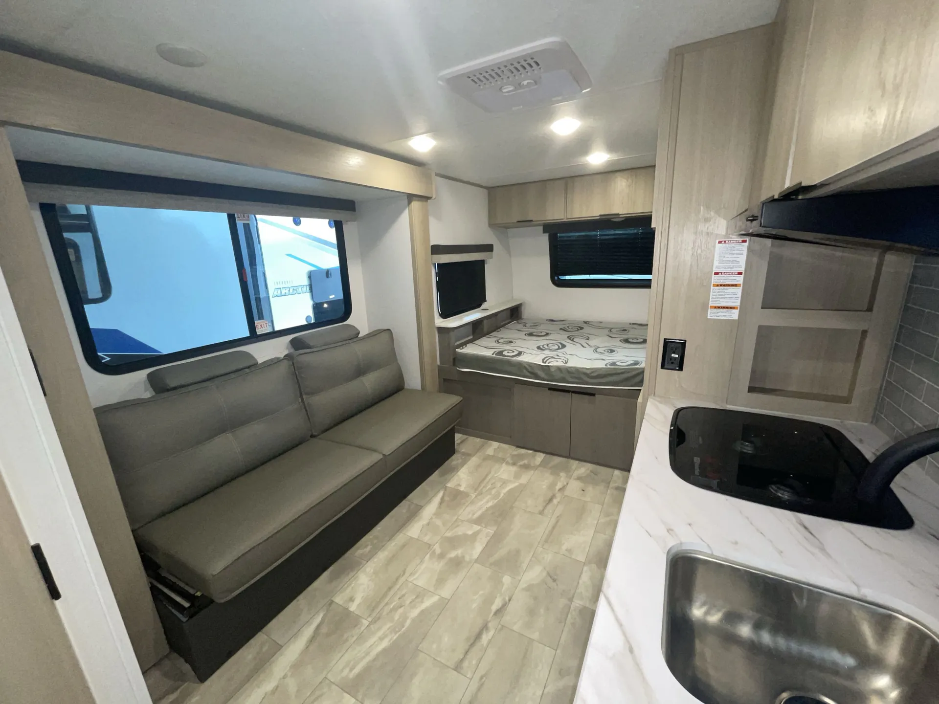 2025 Dutchmen Kodiak Cub 160RB — living area main
