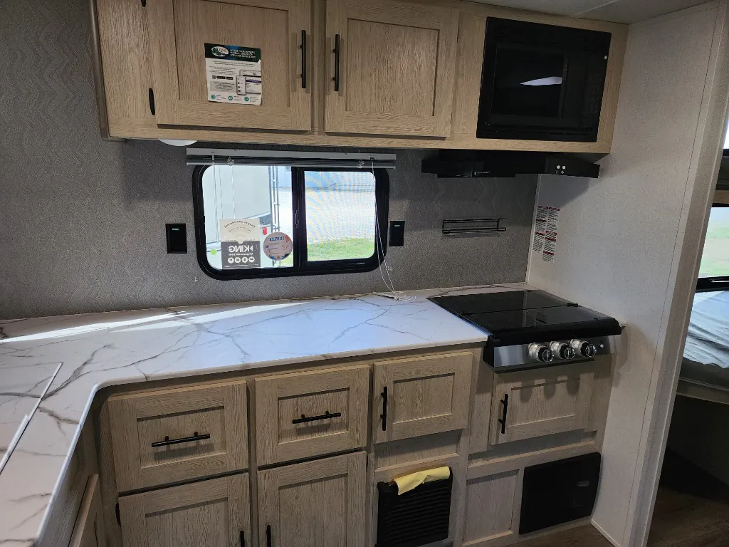 2025 Shasta RVs i-5 Edition 525BHS, Photos photo 34