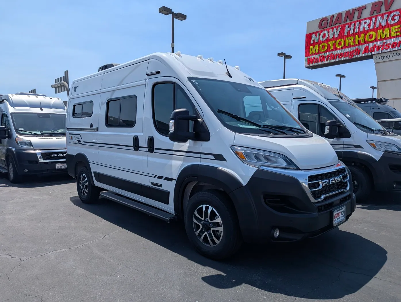 2026 Winnebago Solis Pocket 36A - Photo 2