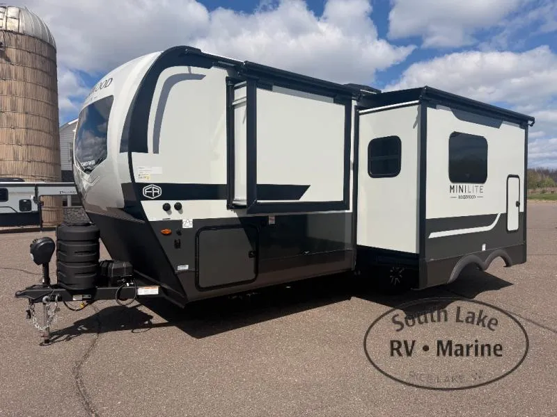 2026 Forest River Rockwood Mini Lite 2511S - Photo 4