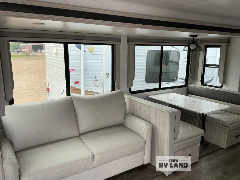 2022 East to West Alta 2850KRL, Photos photo 9