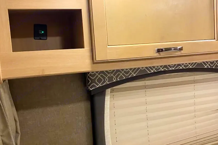 2019 Thor Motor Coach Chateau 22E, Photos photo 8