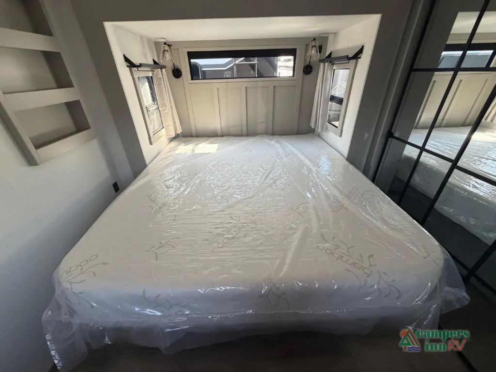 2026 Brinkley Model G 3950, Photos photo 32