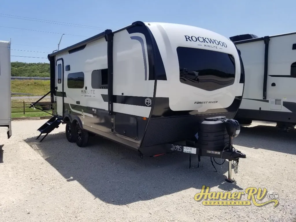 2027 Forest River Rockwood Mini Lite 2109S - Photo 2