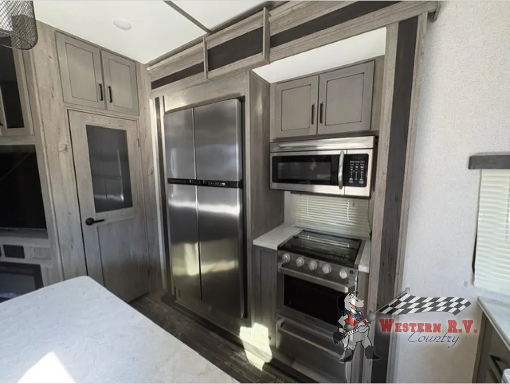 2021 Keystone Raptor 415, Photos photo 19