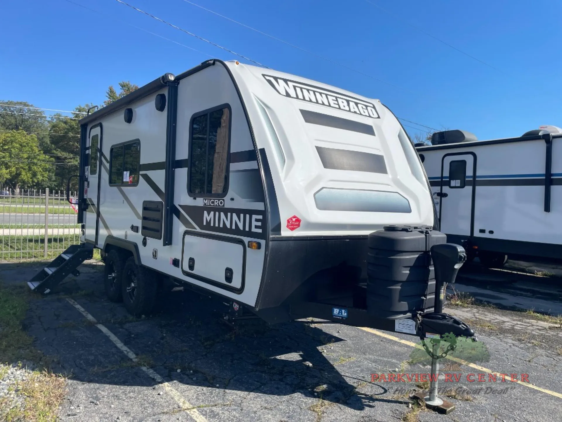 2024 Winnebago Micro Minnie 1821FB - Photo 2