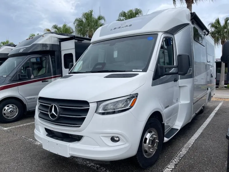 2025 Leisure Travel Vans Unity 24MBL - Photo 3