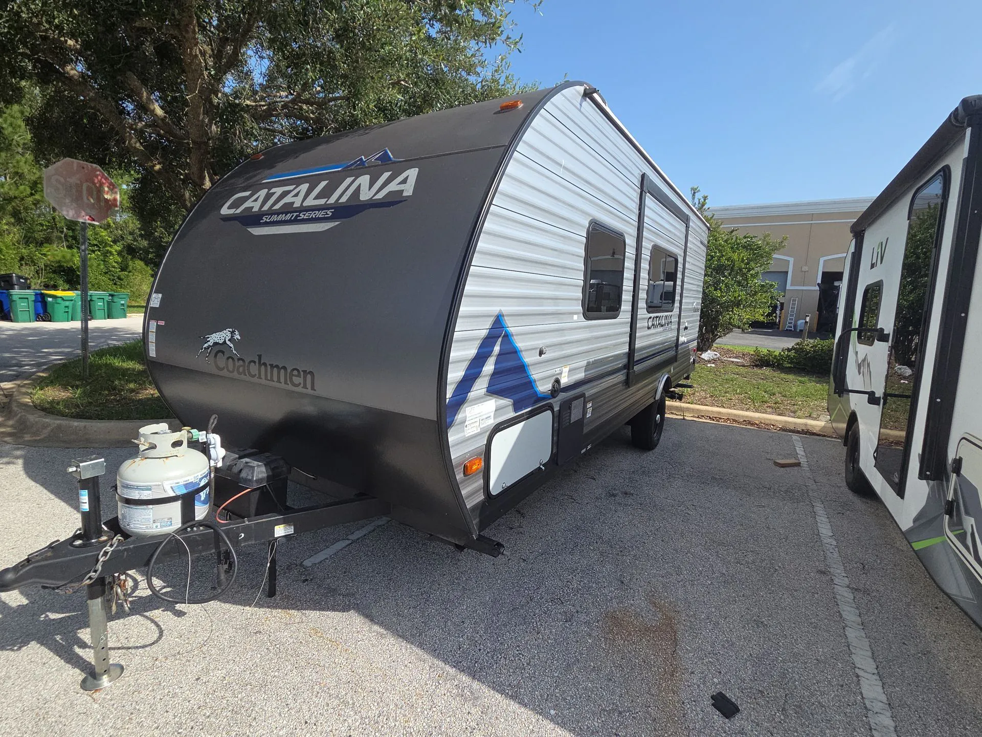 2023 Coachmen Catalina Summit Series 7 184FQS - Photo 4