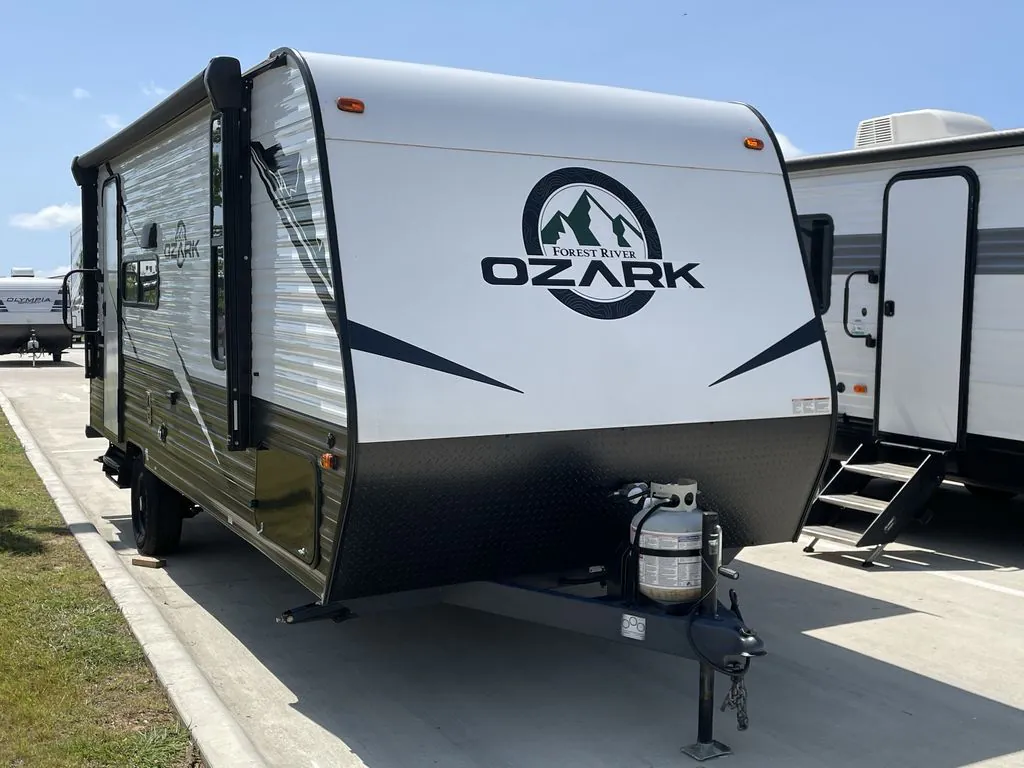 2022 Forest River Ozark 1800QS