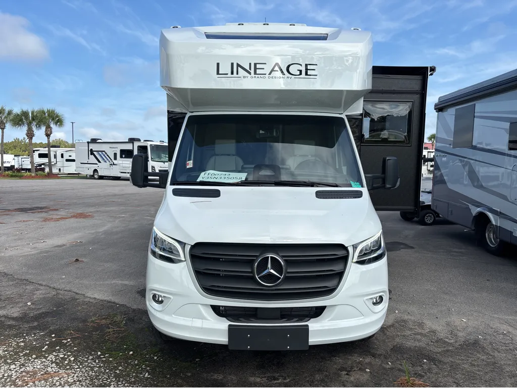2026 Grand Design Lineage Series M 25TK - Photo 3