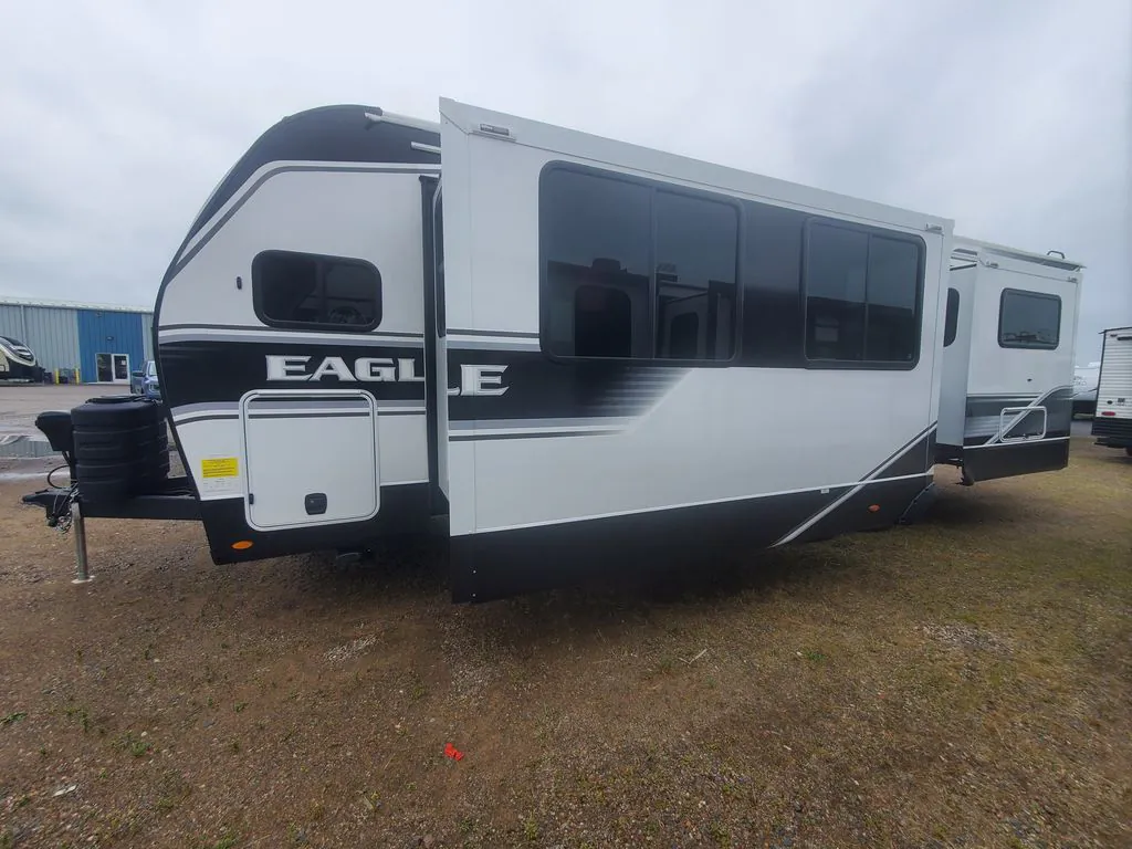 2025 Jayco Eagle 274FKDS - Photo 2