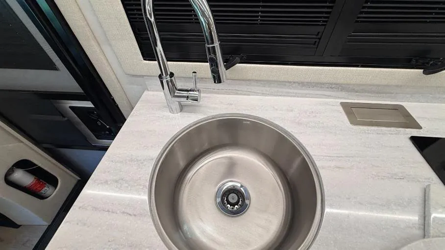 2027 Tiffin Wayfarer 25 PW, Photos photo 19
