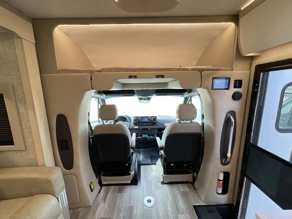 2026 Tiffin Wayfarer 25 XRW, Photos photo 10