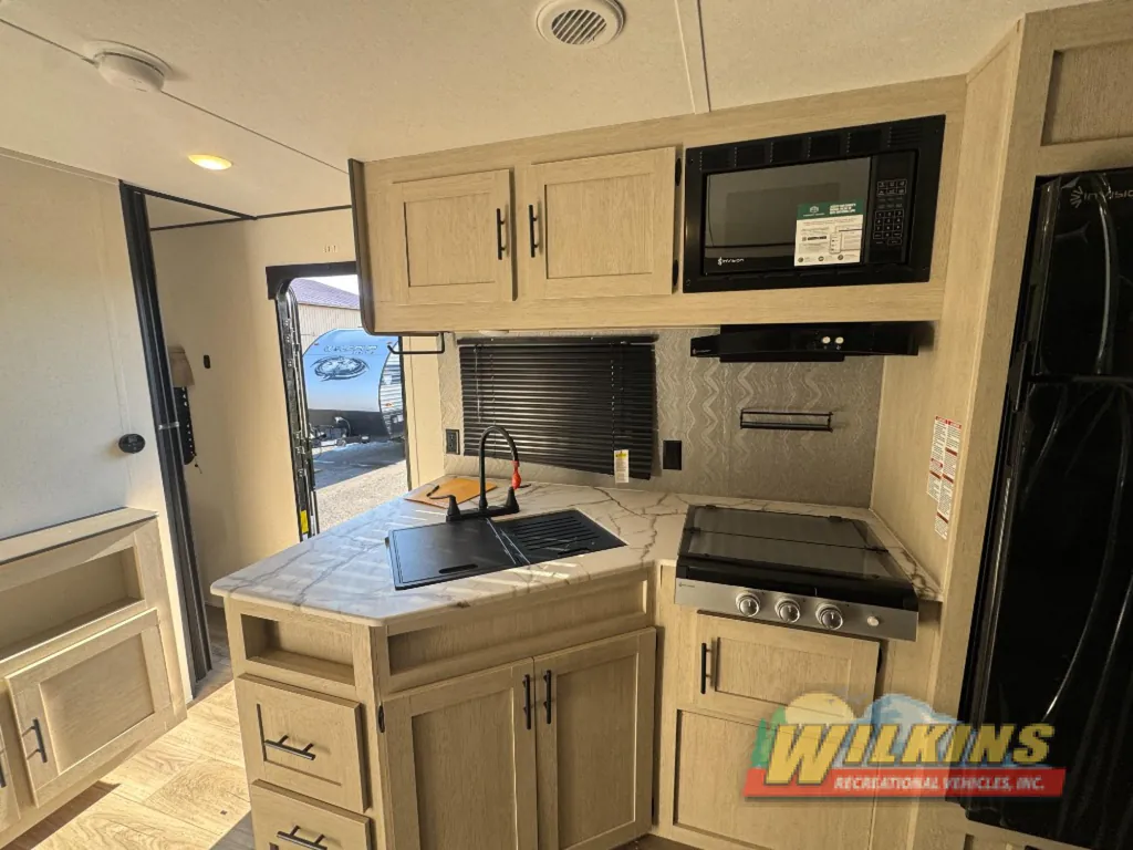 2026 Shasta RVs i-5 Edition 527BHS, Photos photo 11