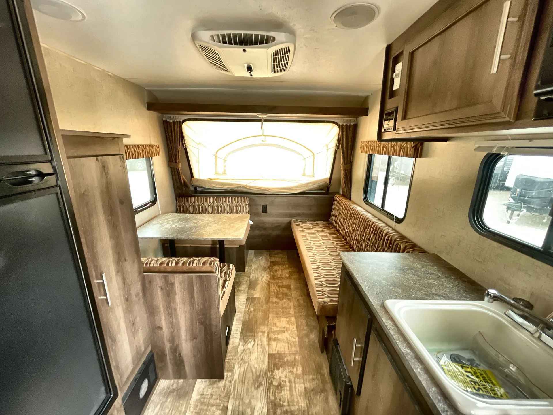 2017 K-Z Sportsmen Classic 160RBT — living area main