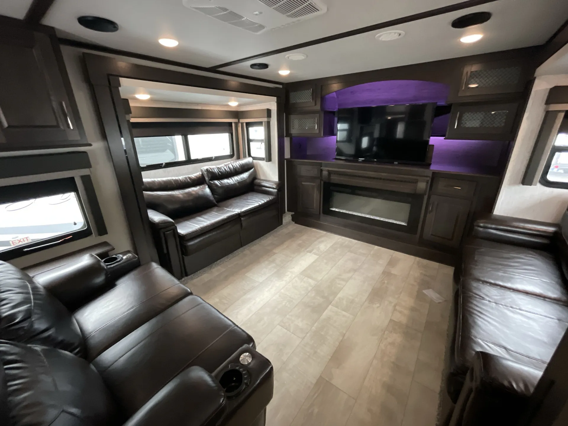 2020 Grand Design Momentum 376THS — living area main