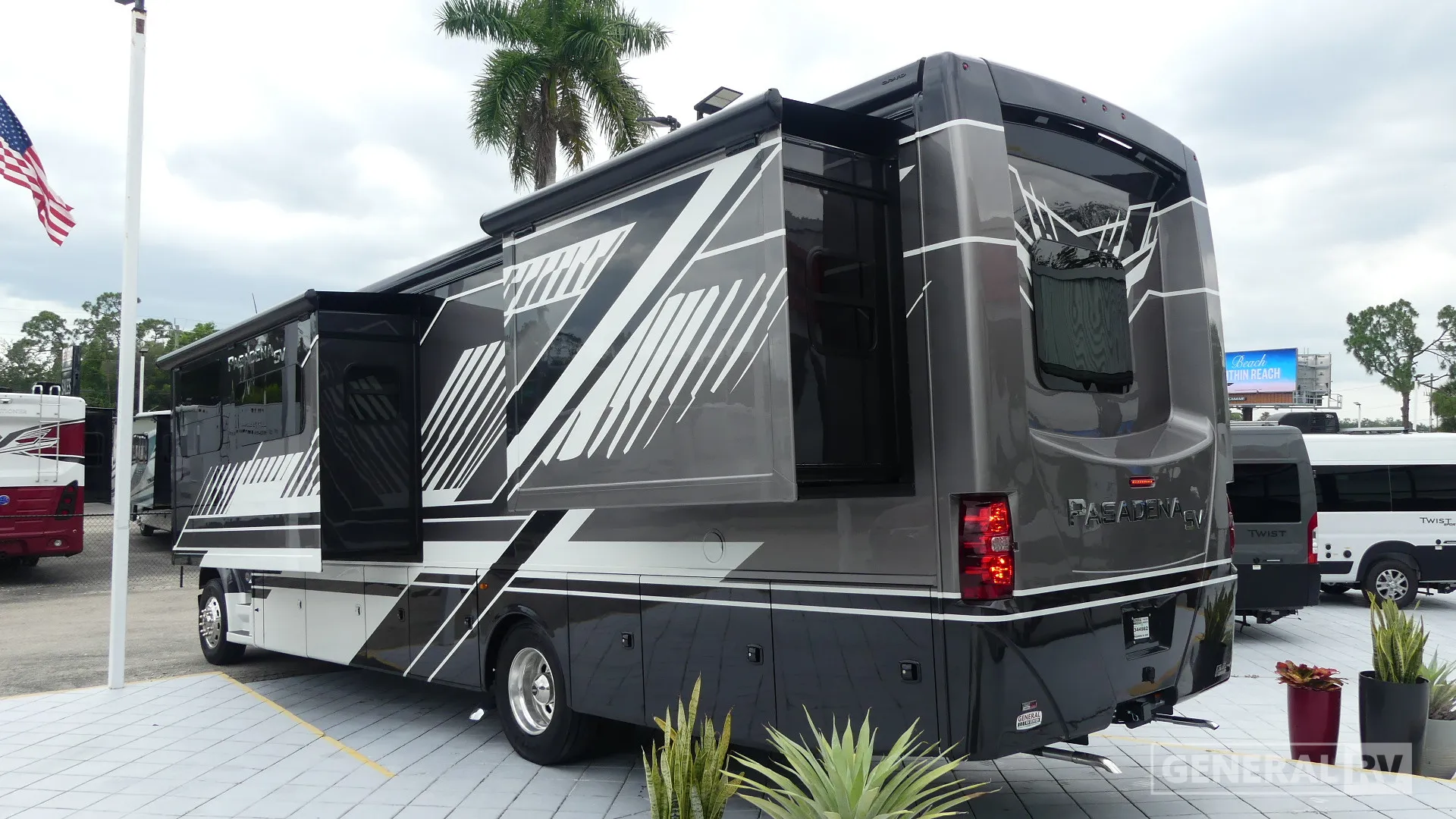 2027 Thor Motor Coach Pasadena SV 38FX - Photo 4