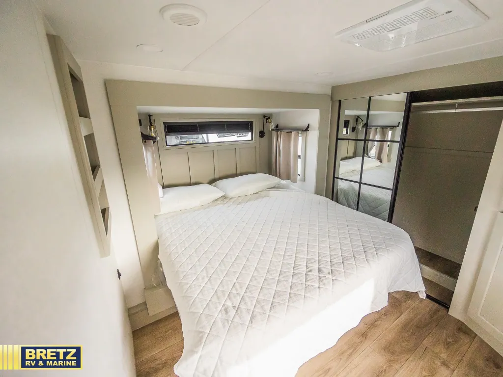 2026 Brinkley Model G 3970, Photos photo 29