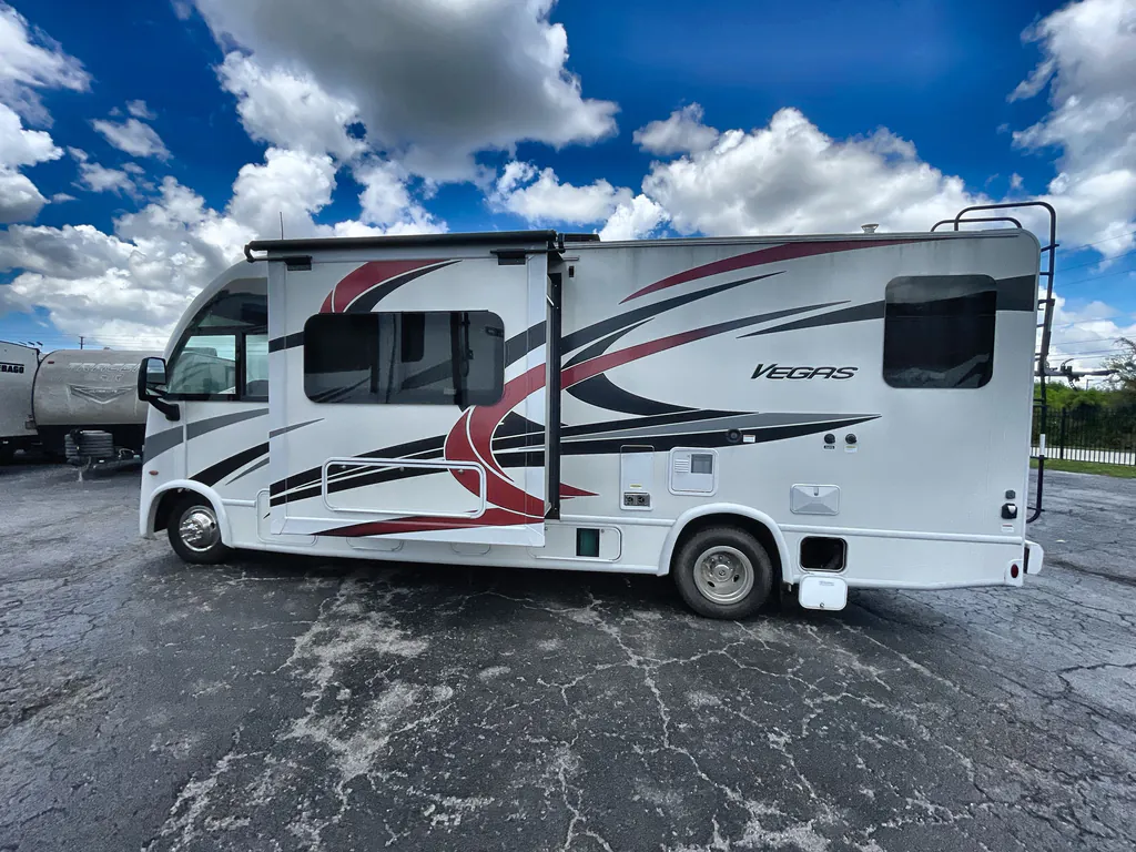 2023 Thor Motor Coach Vegas 24.3, Photos photo 6