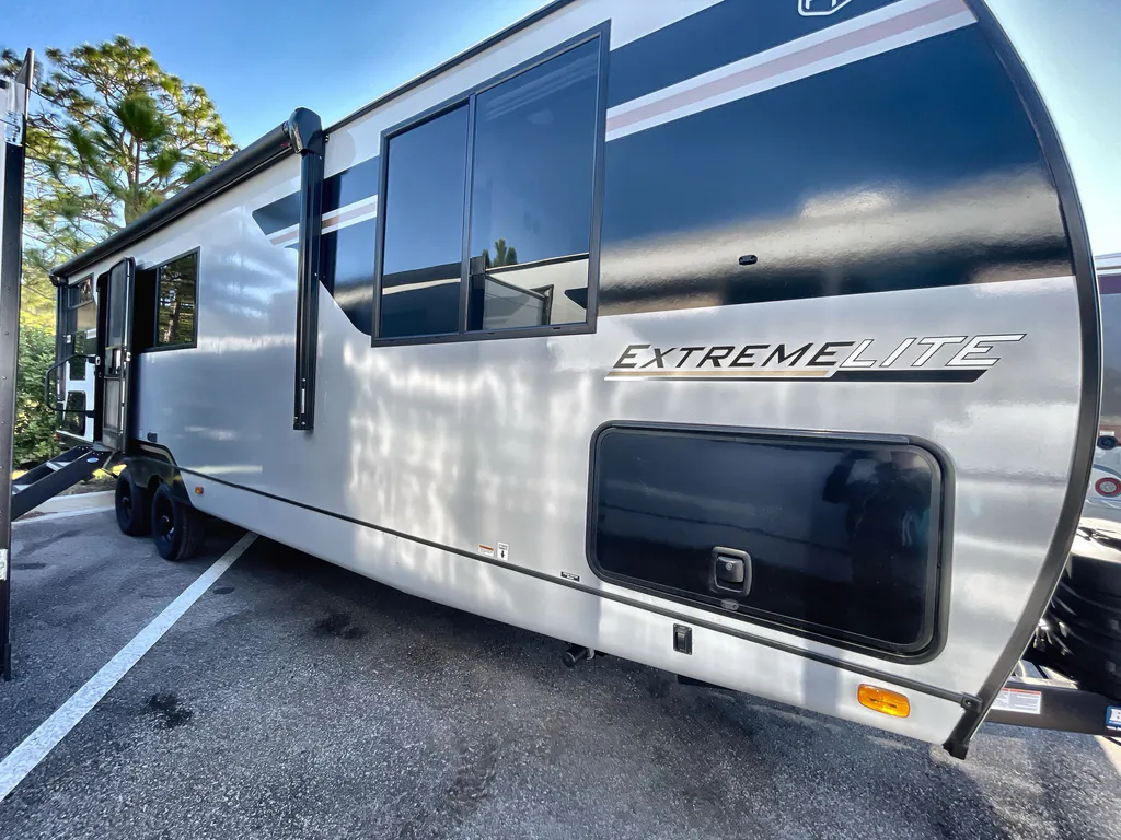 2026 Forest River Vibe Extreme Lite 2600BH, Photos photo 5
