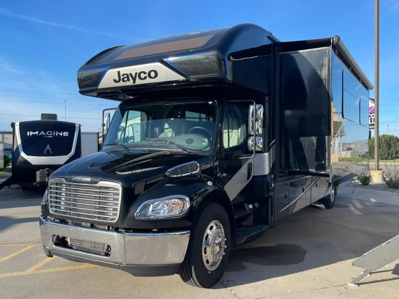 2022 Jayco Seneca 37K - Photo 3