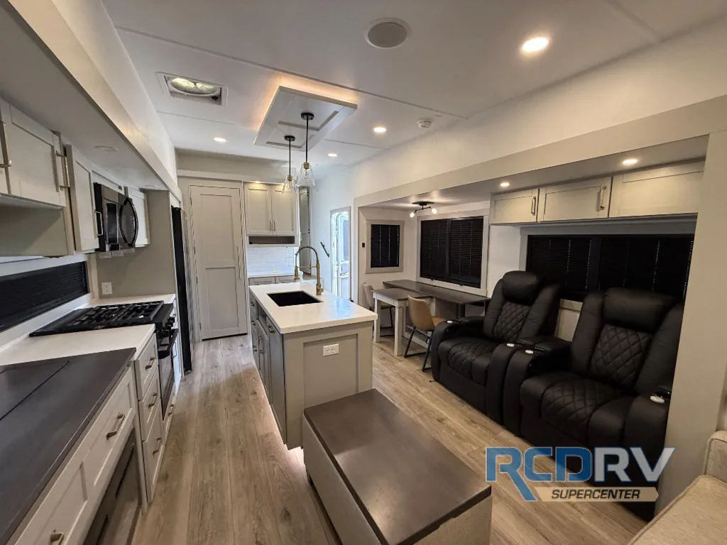2025 Brinkley Model Z 3515, Photos photo 14