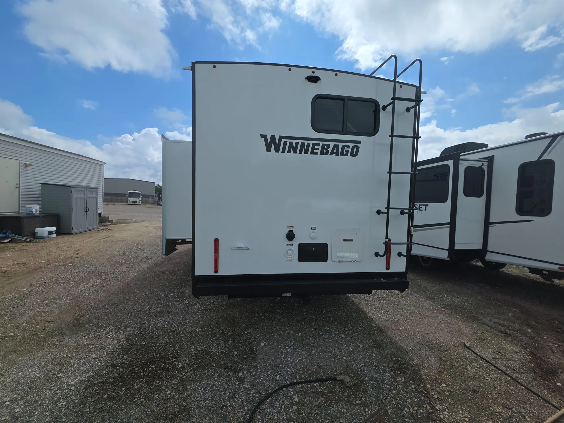 2026 Winnebago Thrive 28BHS - Photo 4