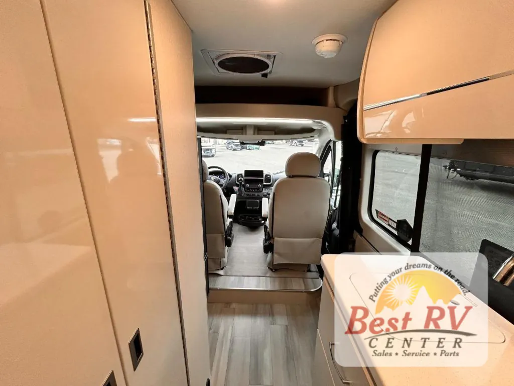 2026 Thor Motor Coach Tellaro 20U, Photos photo 77