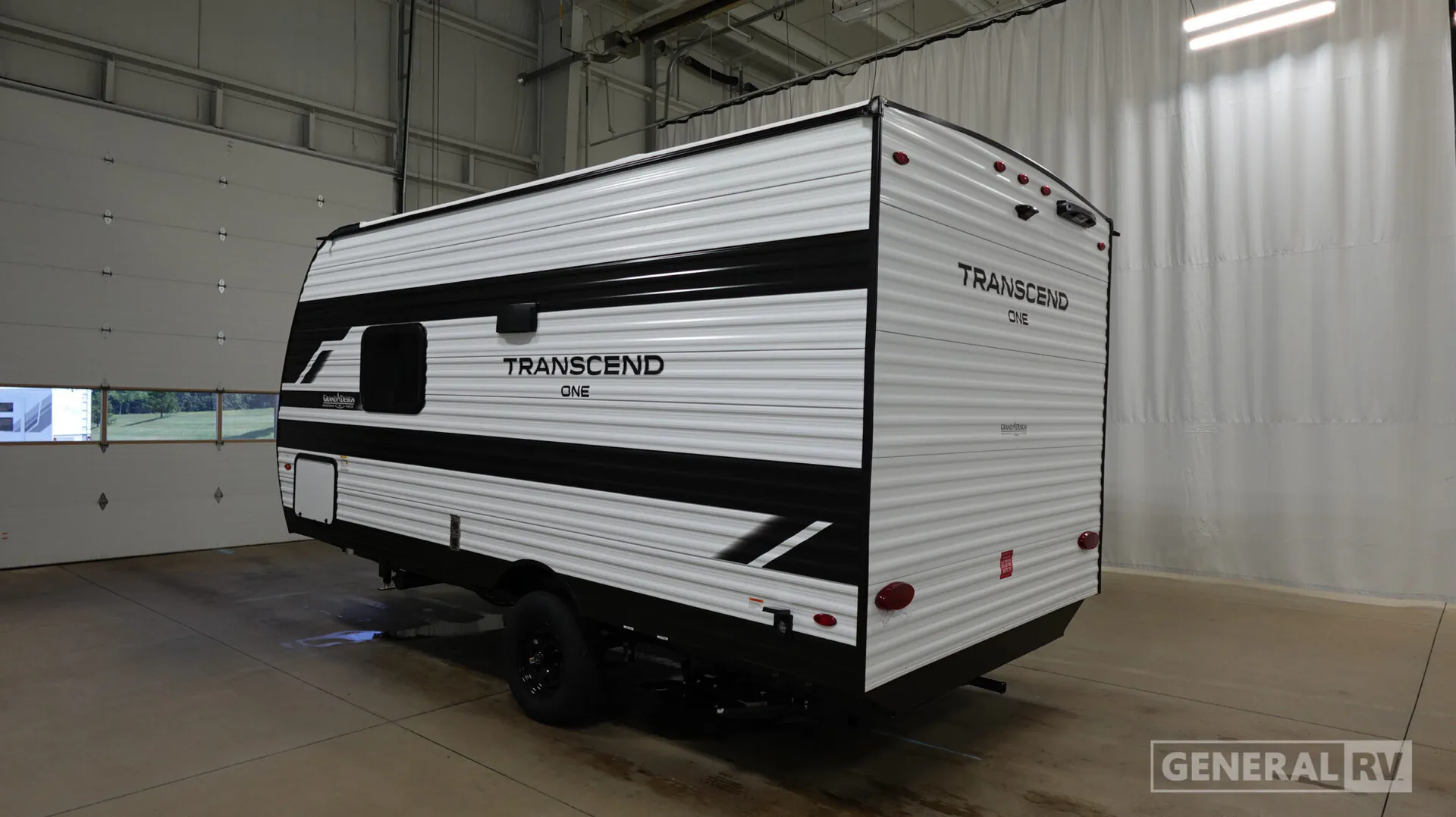 2027 Grand Design Transcend One 151RB - Photo 4