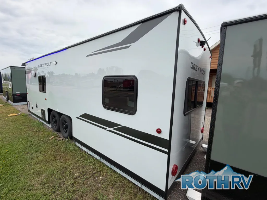 2027 Forest River Cherokee Grey Wolf 21GP, Photos photo 5