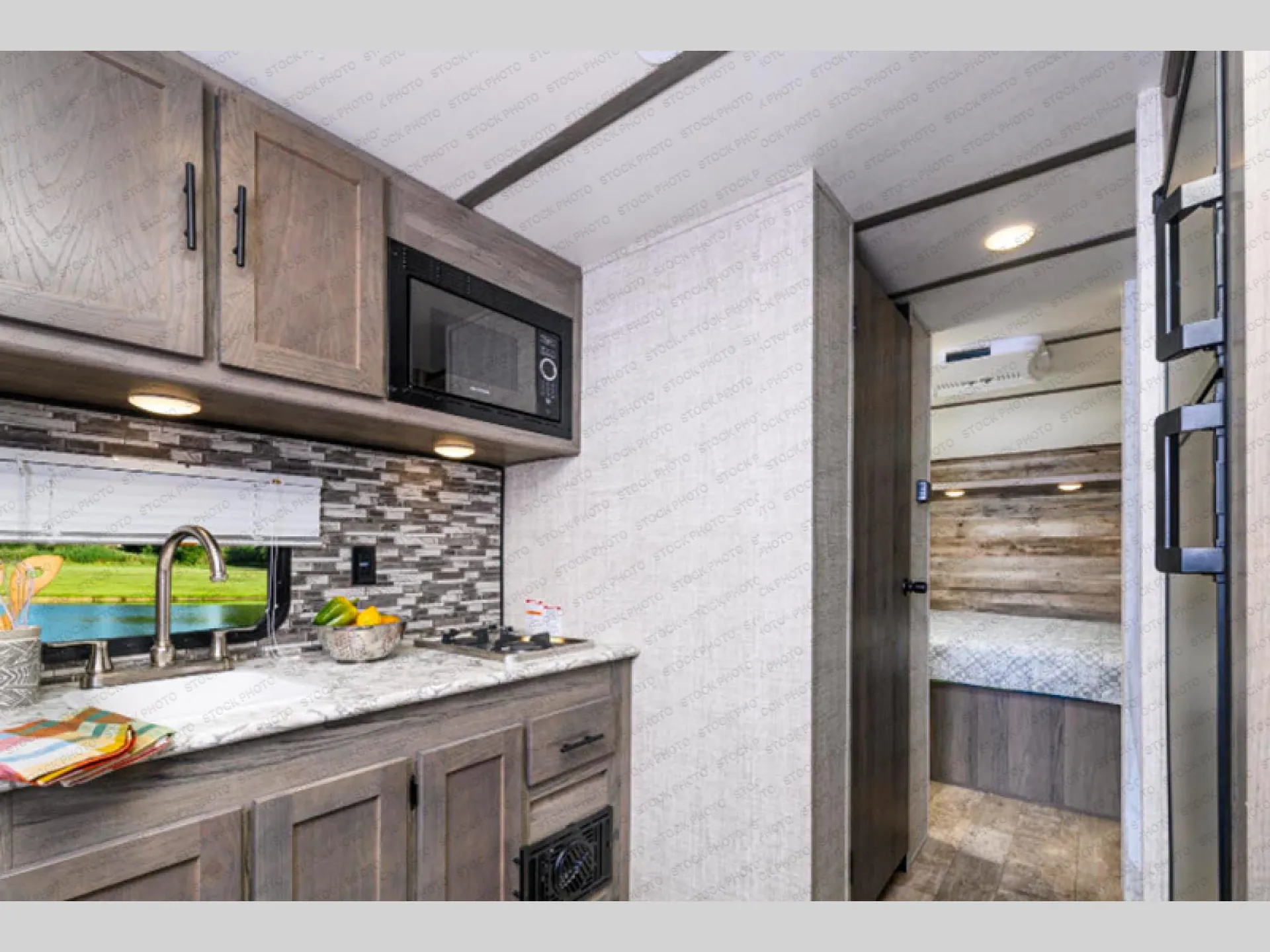 2026 Gulf Stream RV Ameri-Lite Super Lite 19RD - Photo 4