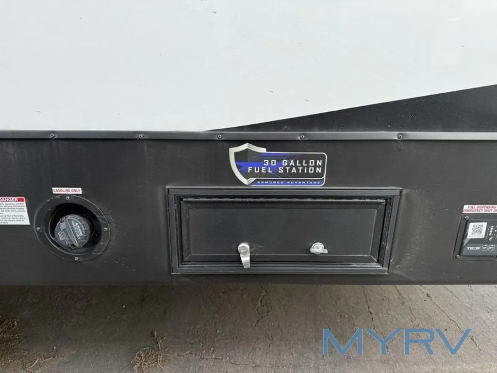 2026 Forest River Vengeance Rogue Armored 4015, Photos photo 10