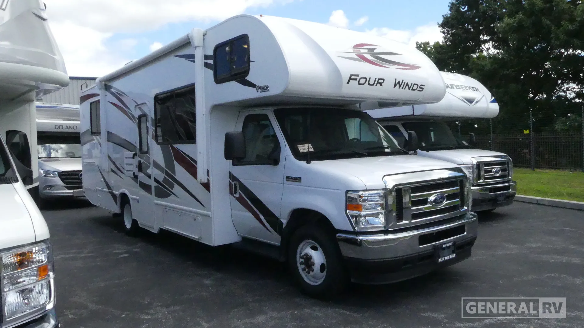 2024 Thor Motor Coach Four Winds 28A - Photo 2
