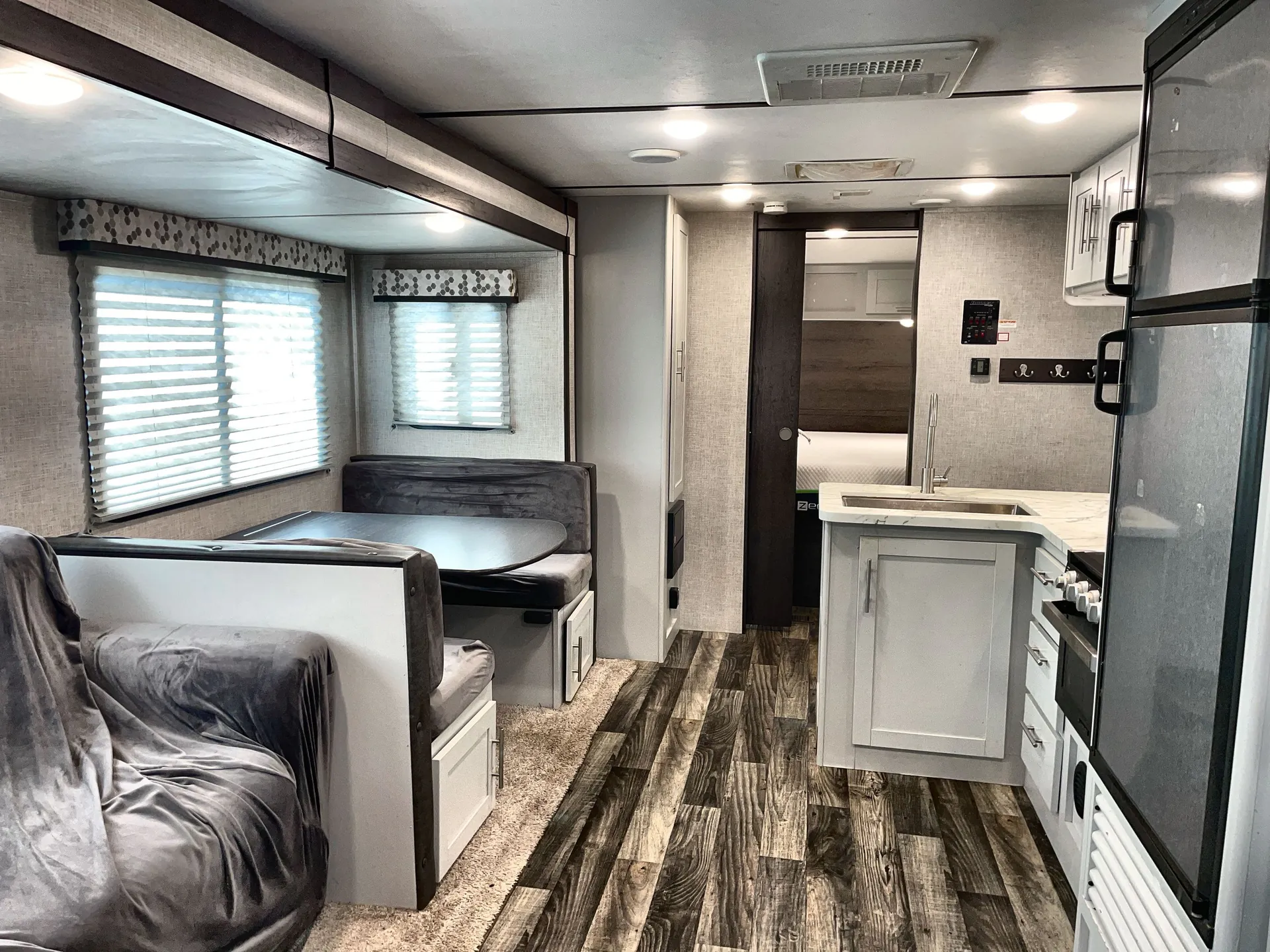 2020 Keystone Bullet 290BHS — living area main