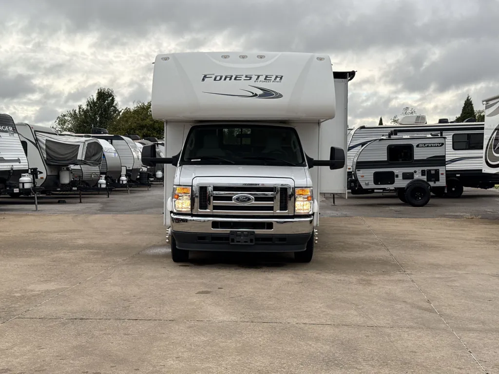 2021 Forest River Forester 2861DS, Photos photo 4
