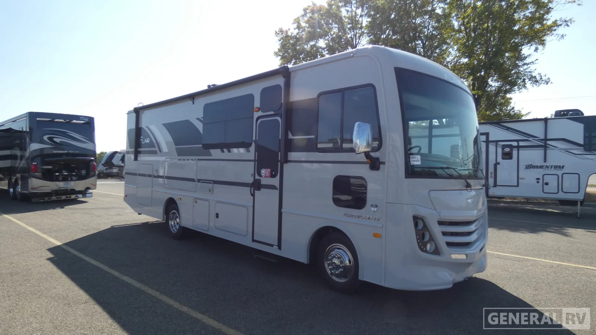 2026 Fleetwood Flair 29M - Photo 2