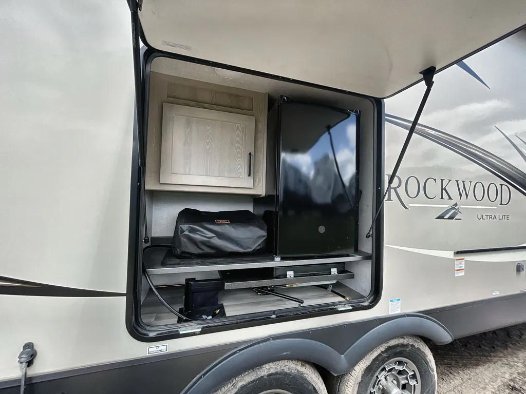 2021 Forest River Rockwood Ultra Lite 2614BS, Photos photo 21