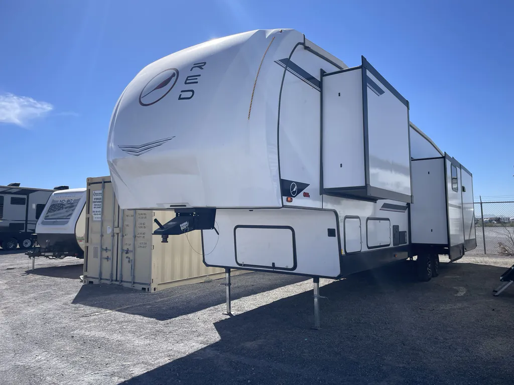 2023 Forest River Cardinal 36MB, Photos photo 5