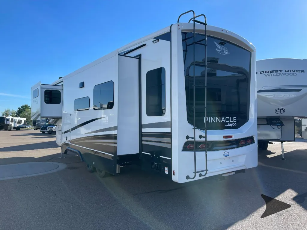 2027 Jayco Pinnacle 32RLTS, Photos photo 11