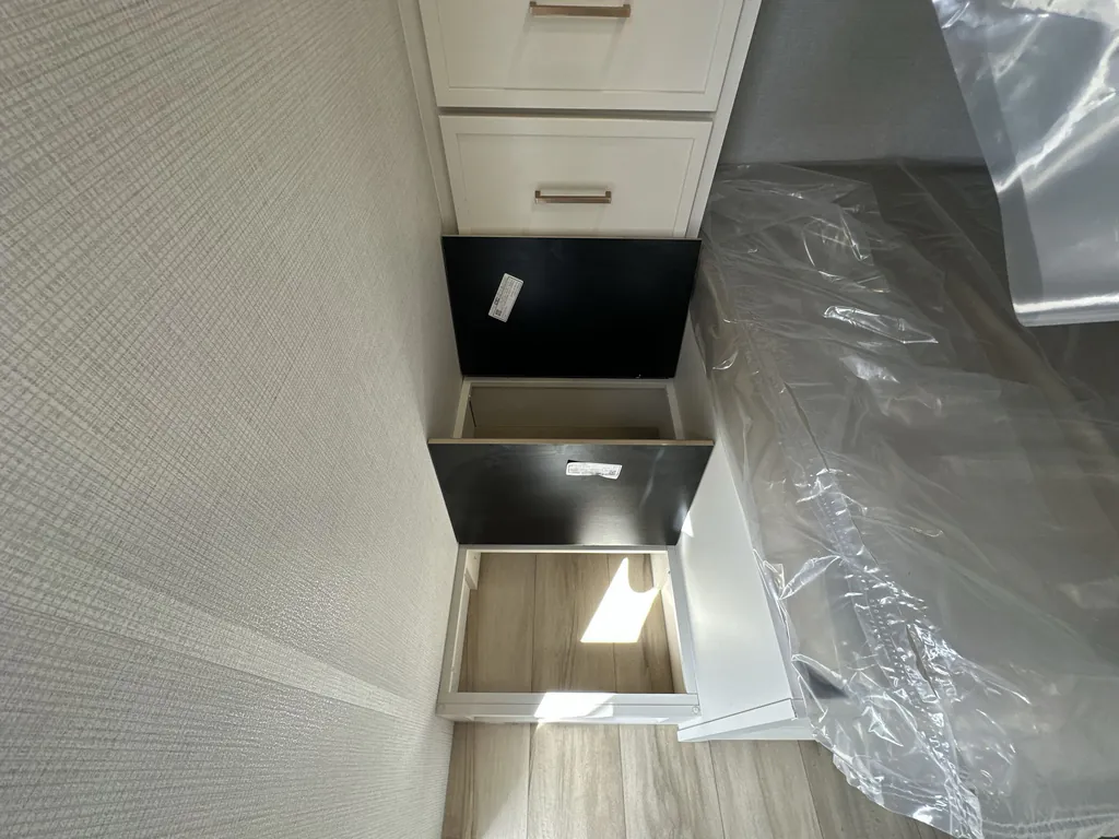 2026 Brinkley Model I 294, Photos photo 16