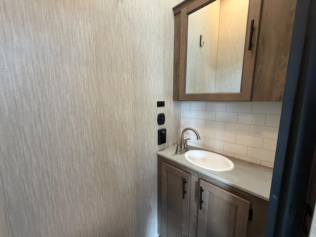2021 Forest River Sabre 37FLH, Photos photo 21