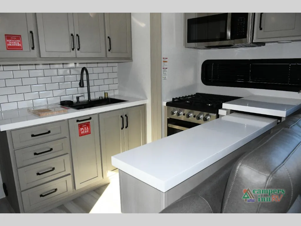 2026 Grand Design Momentum 392M, Photos photo 15